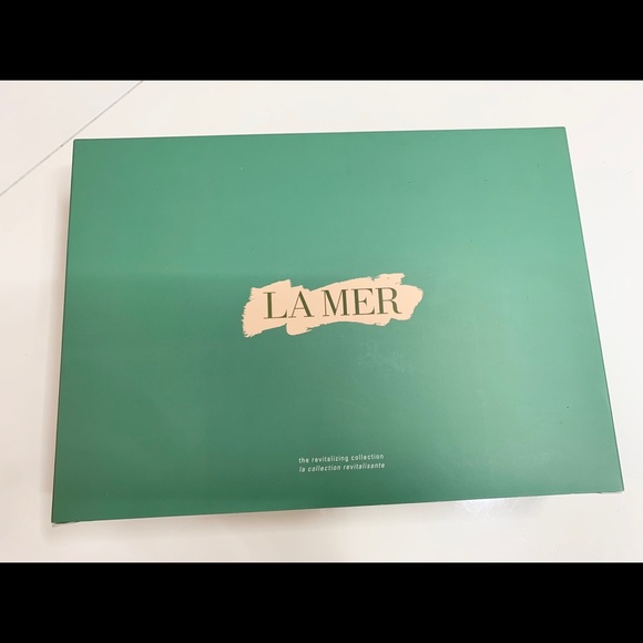 La mer revitalizing set package value $475 - Picture 4 of 6
